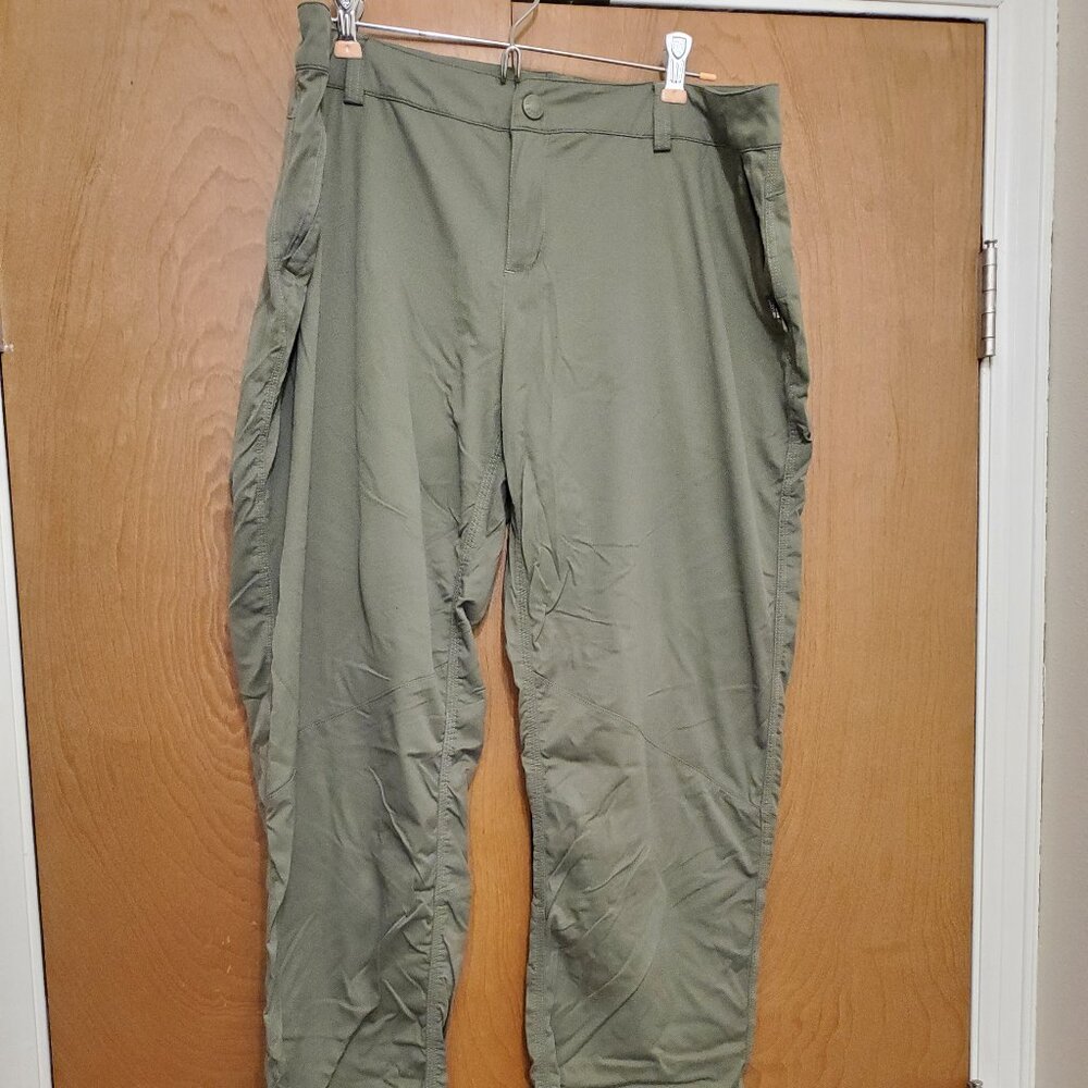 The North Face Green Hiking Pants size 16